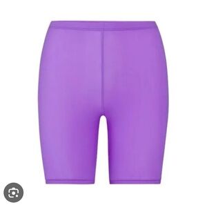 SKIMS bike shorts - Ultraviolet - L - NWT Never Worn